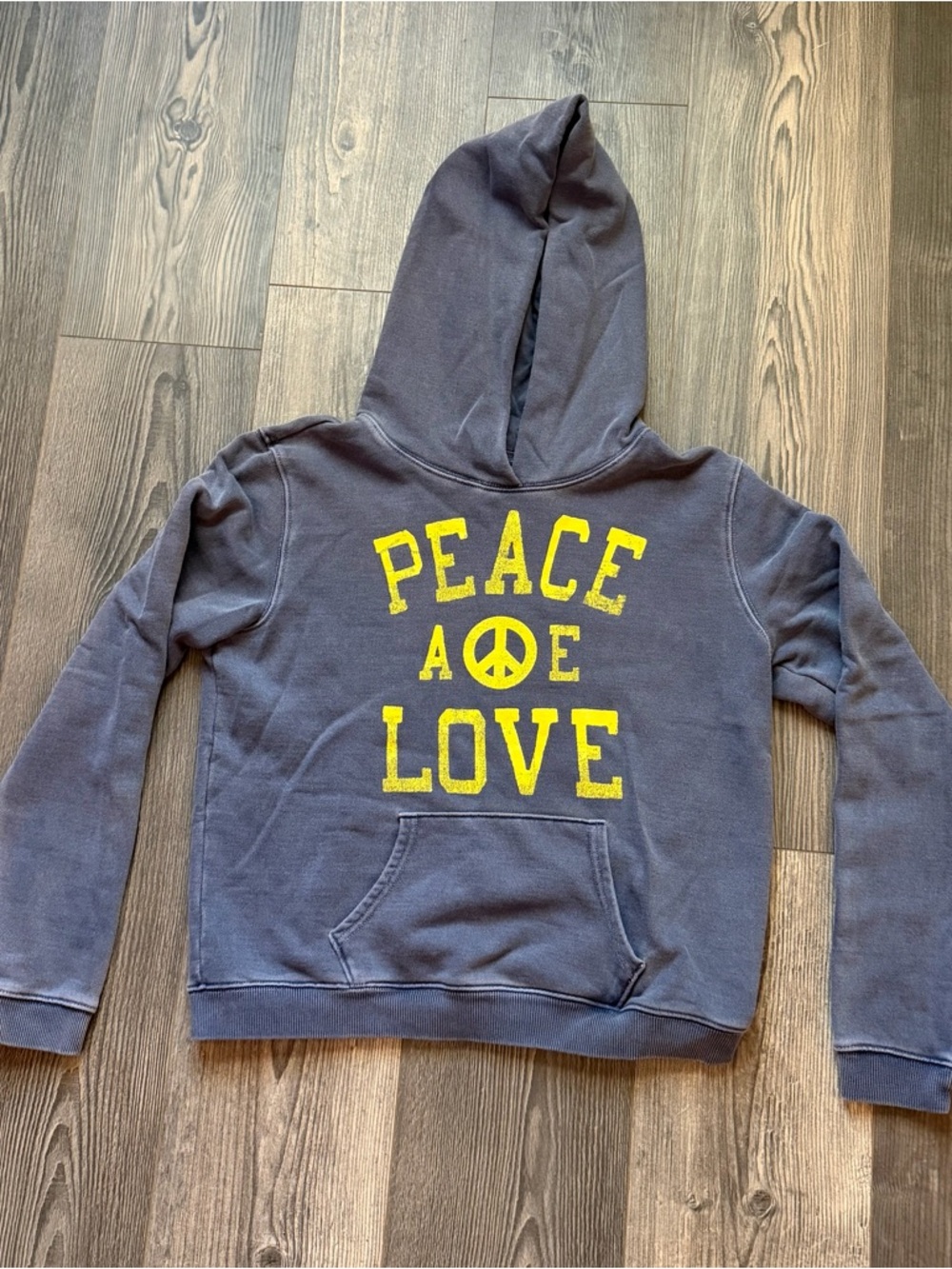 American Eagle Women’s Navy Blue "Peace & Love" Pullover
